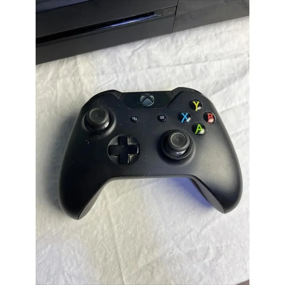 Microsoft Xbox One 500gb Home Console - Black +3 Games & Controller